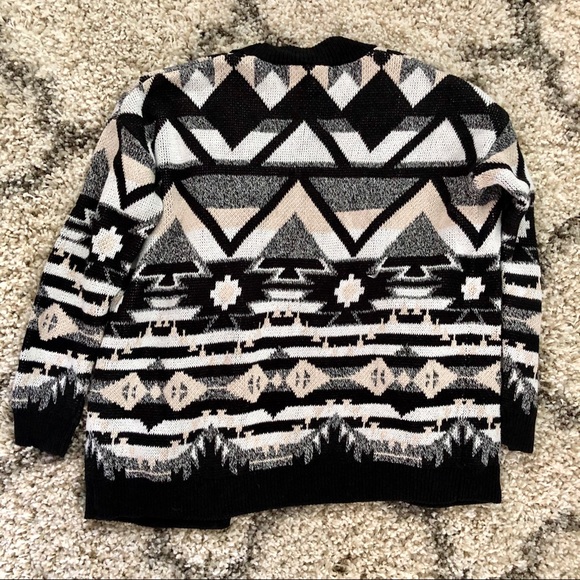 H&M Tribal Print Cardigan - Picture 6 of 6